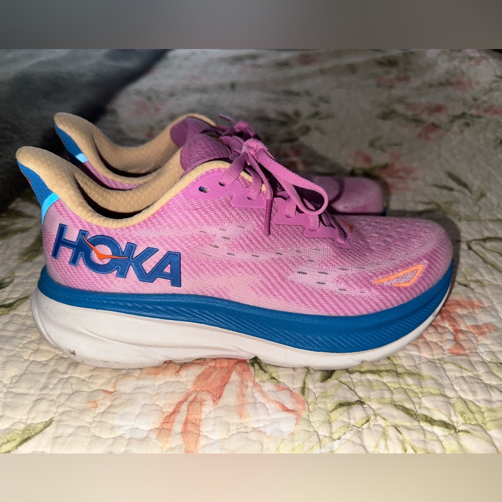 Clifton 9 HOKA